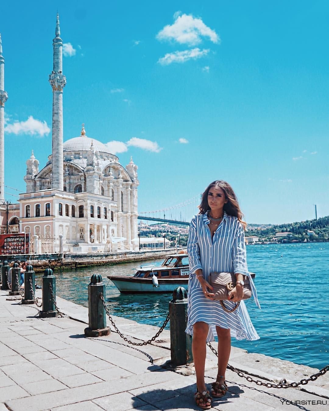 Звезды в стамбуле. Стамбул девушка. Турция туризм.