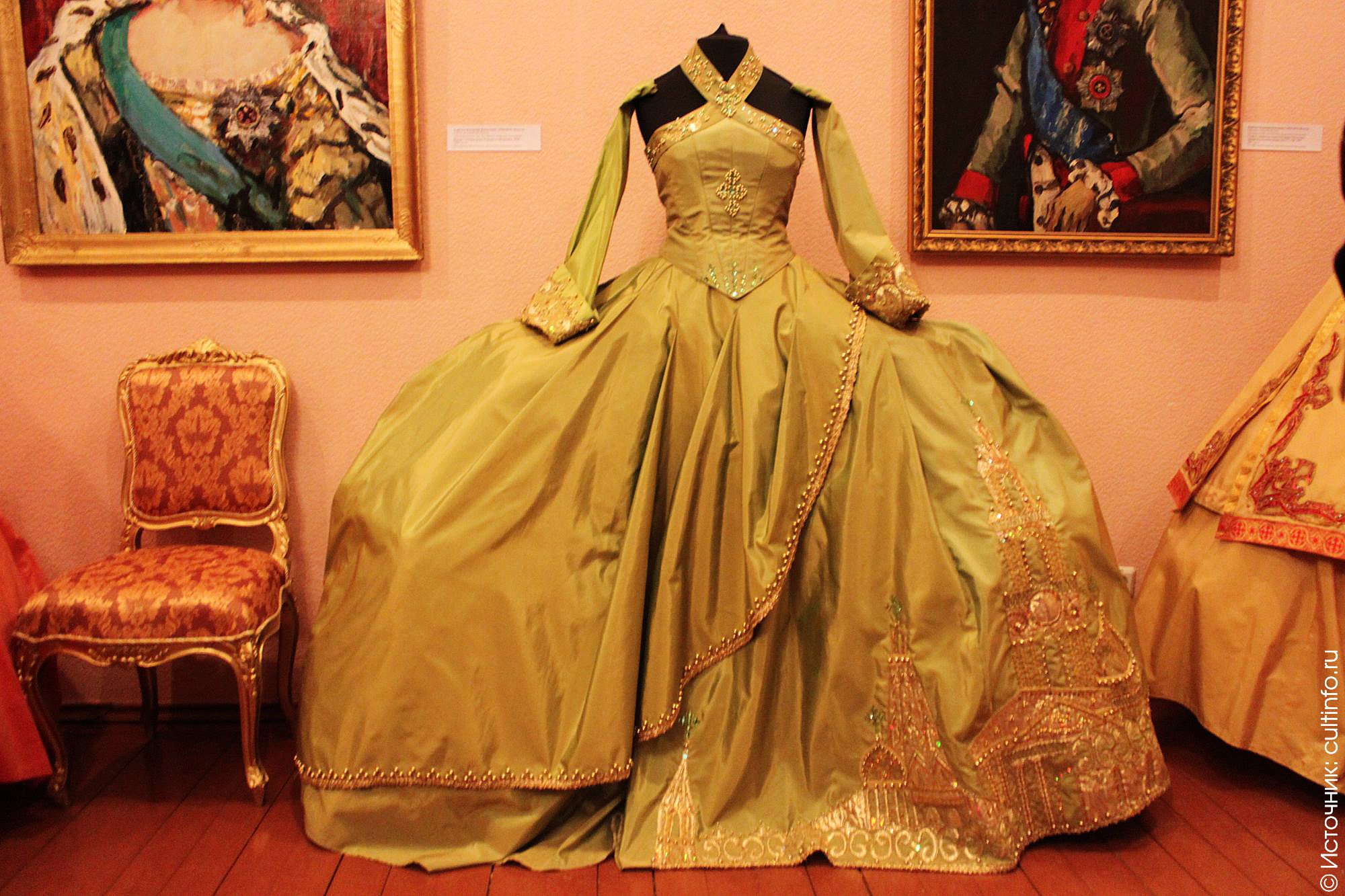 Коронационное платье Елизаветы Петровны