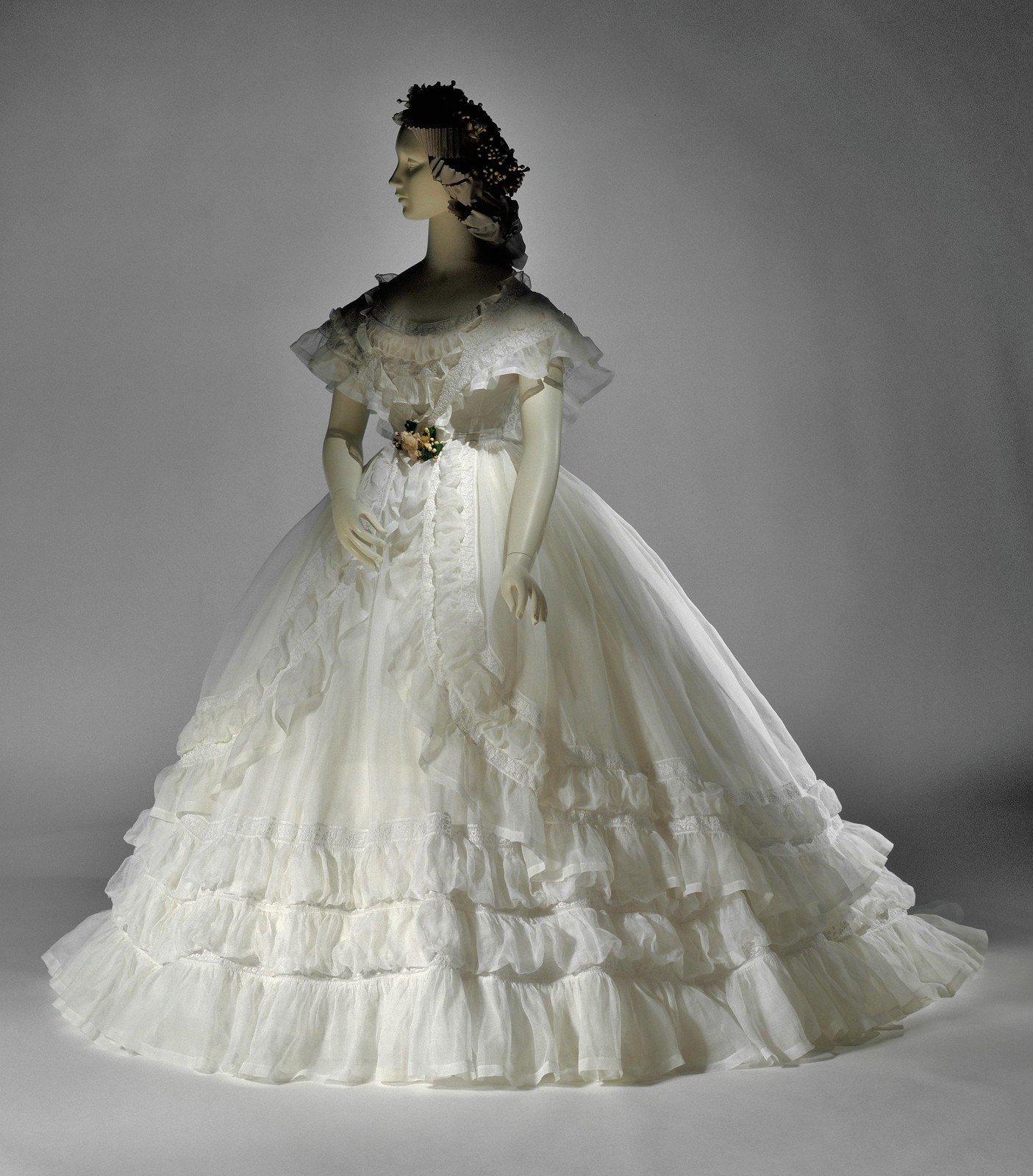Платье дебютантки 19 век