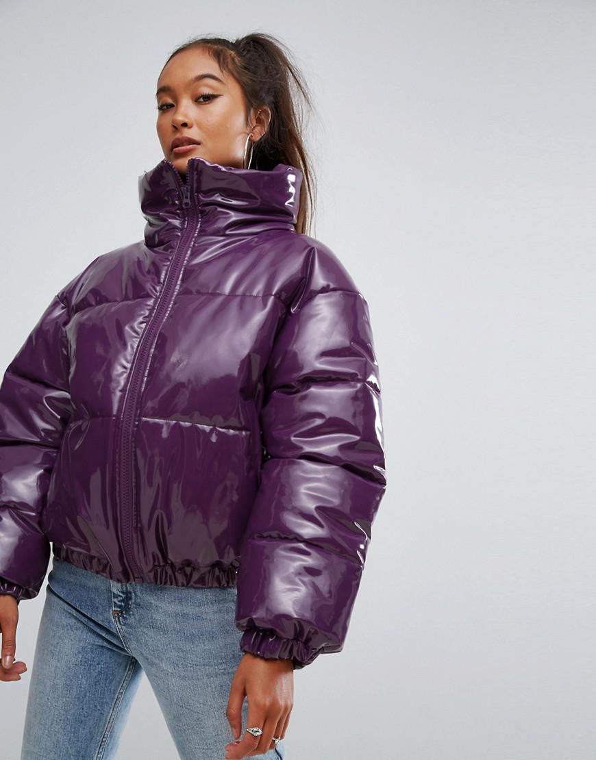 Большие короткие куртки. Куртка Puffer Jacket фиолетовая. Дутая куртка. Дутая куртка женская. Дутые куртки женские.