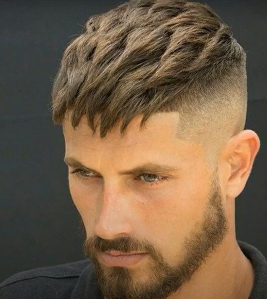 Причёска кроп мужская 2022