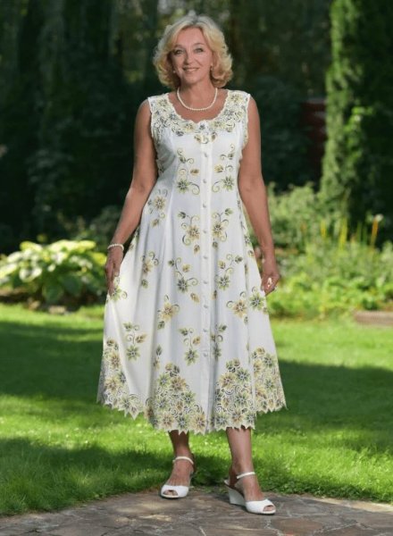Фасоны летних платьев для женщин после 50 лет