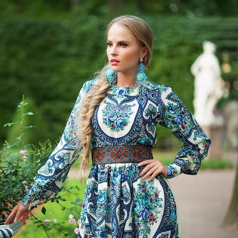 Купить российскую одежду. Платье в народном стиле. Платье в русском стиле. Платье в русском народном стиле. Летнее платье в народном стиле.