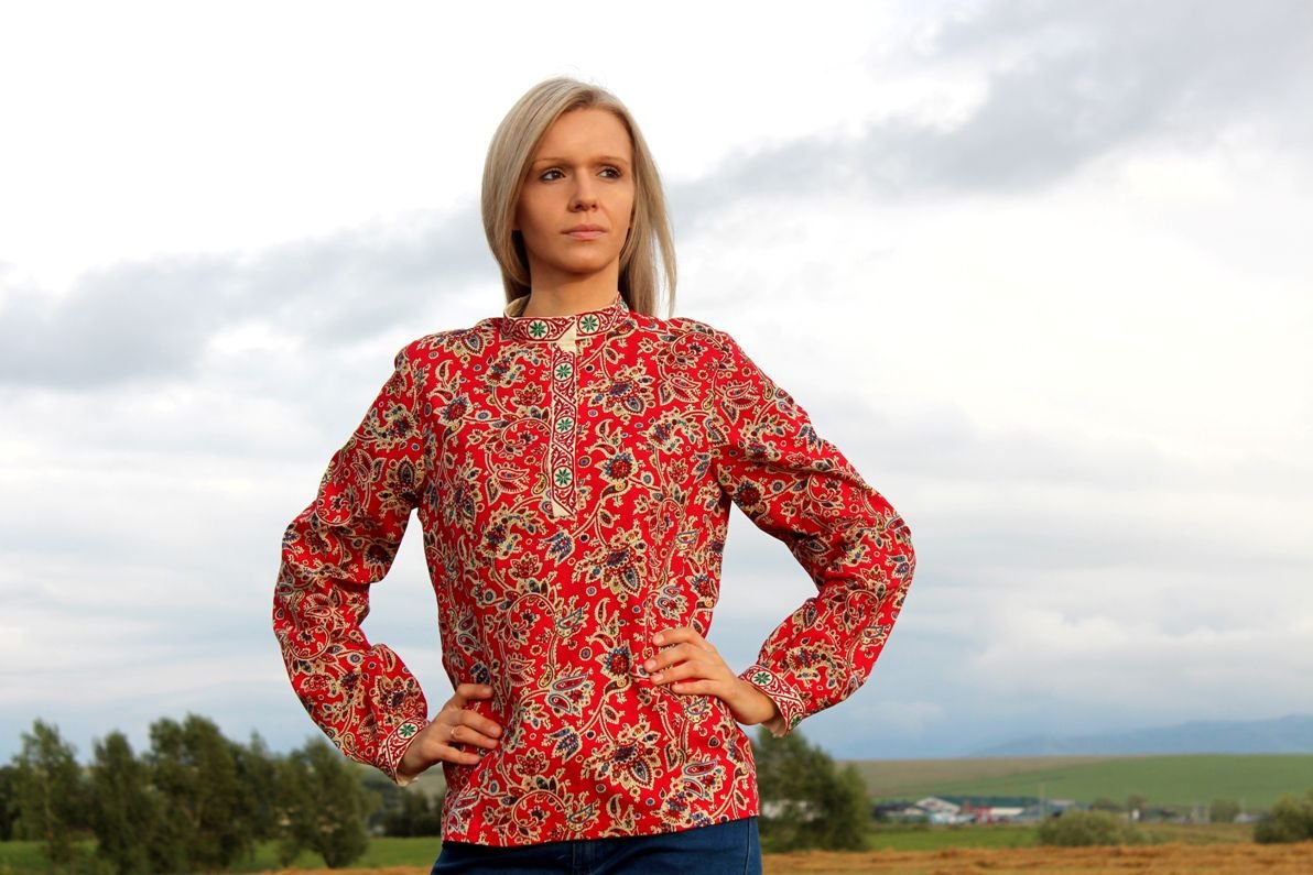 Русско народная блузка. Косоворотка 2022. Рубашки в народном стиле. Блузка в народном стиле. Рубаха женская.