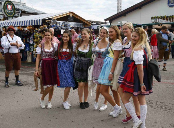 Пивной фестиваль «Октоберфест» (Oktoberfest) 19 сентября