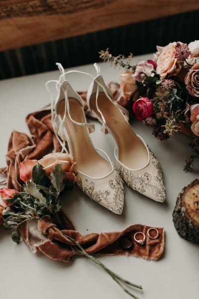 Свадьба в стиле бохо обувь