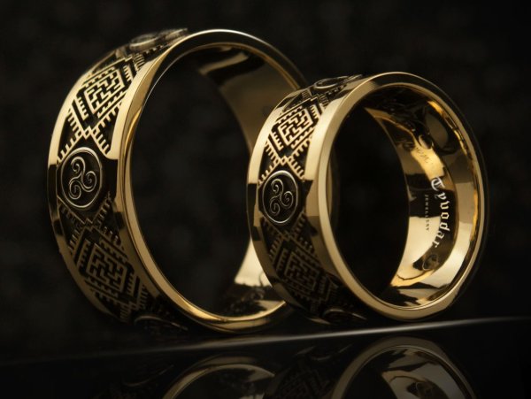 Обручальные кольца с рунами