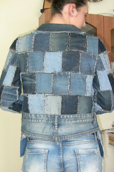 Лоскутная куртка из джинсы