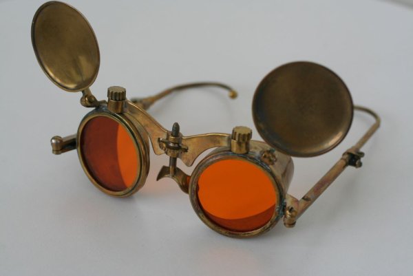 Старые инженерные очки