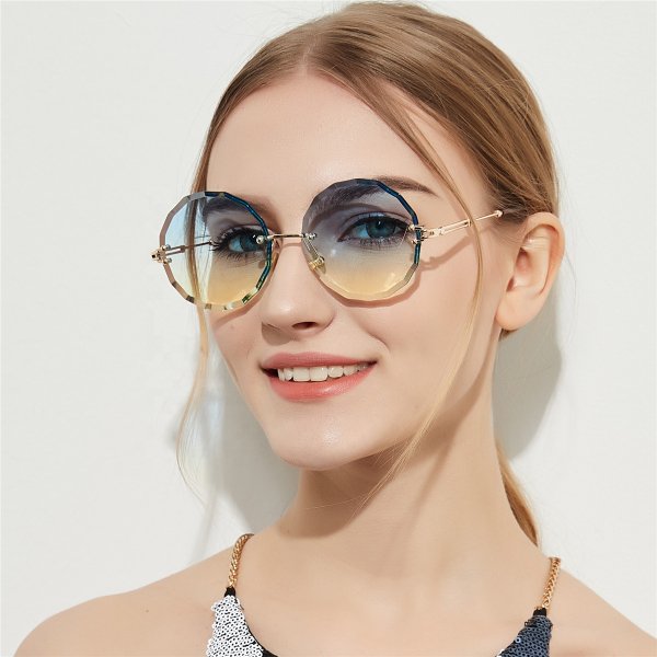 Солнцезащитные очки 2021 женские тренды