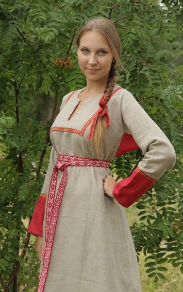 Русский стилизованный костюм из льна