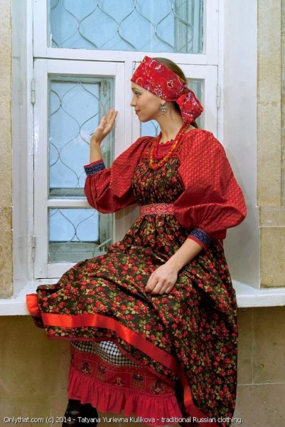 Национальная русская одежда для женщин