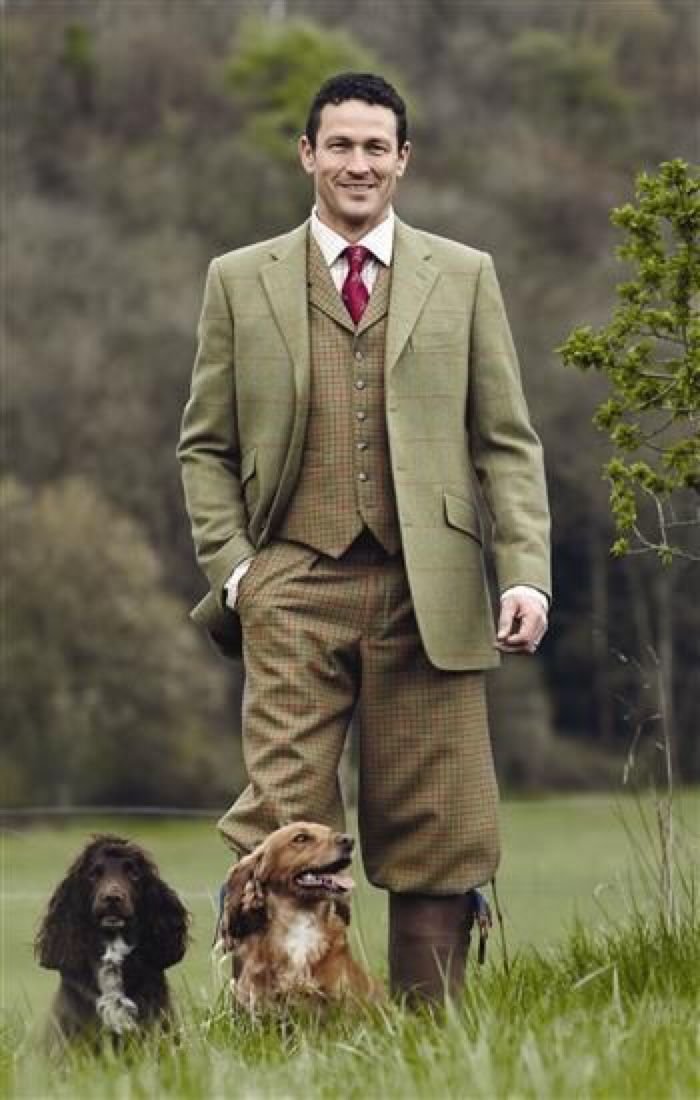Country wear. Английский охотник костюм. Костюм в английском стиле. Английский охотничий костюм. Британский стиль мужской.