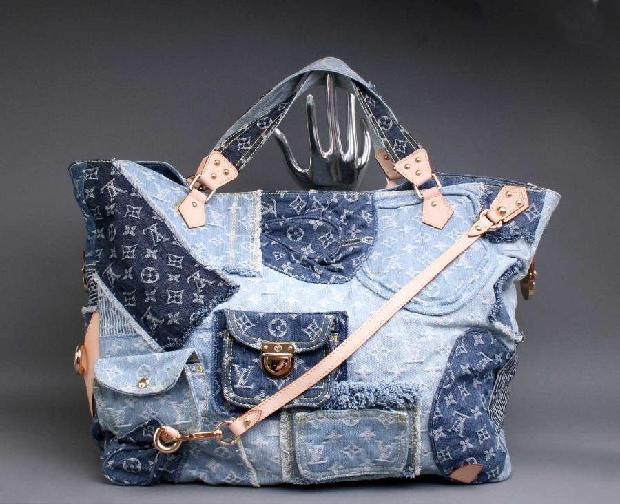 6 современных художников представили свои версии сумки Louis Vuitton | Новости | эталон62.рф