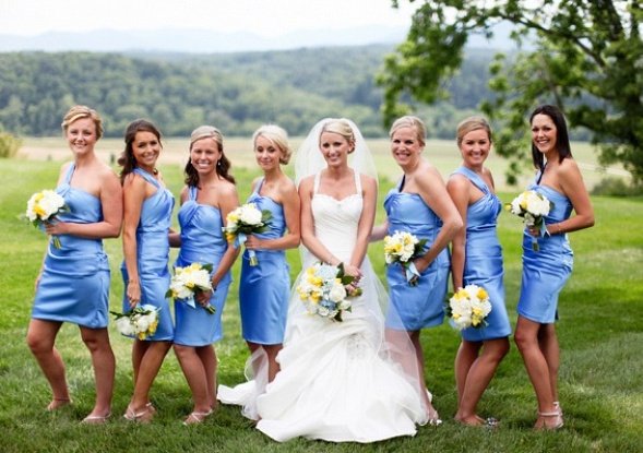 Свадьба в синем цвете одежда для гостей
