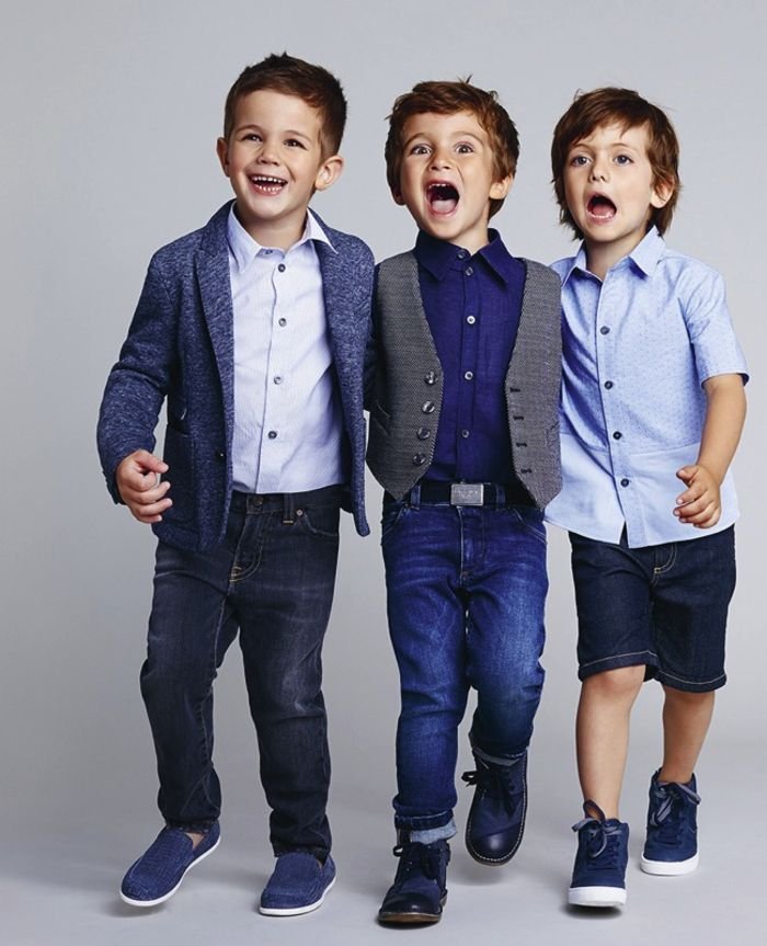 18 много мальчиков. Одежда для мальчиков. Стильный наряд для мальчика. Модная детская одежда для мальчиков. Стильный образ для мальчика.
