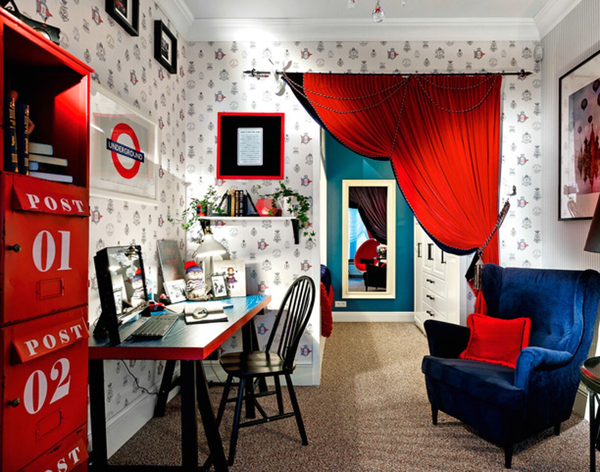 Комнату лондон. Интерьер с красными акцентами. Лондонский стиль в интерьере. Комната для девочки в стиле Лондон. Подростковая комната в стиле Лондон.
