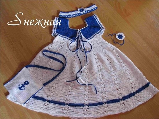 Вязаное платье матроска для девочки