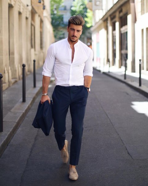 Белые кроссовки и джинсы мужские