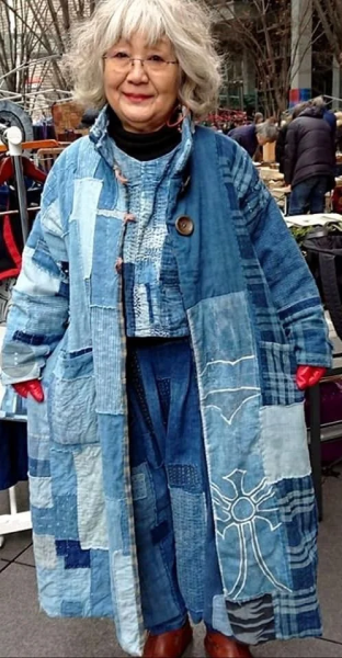 Необычная одежда из джинсовой ткани