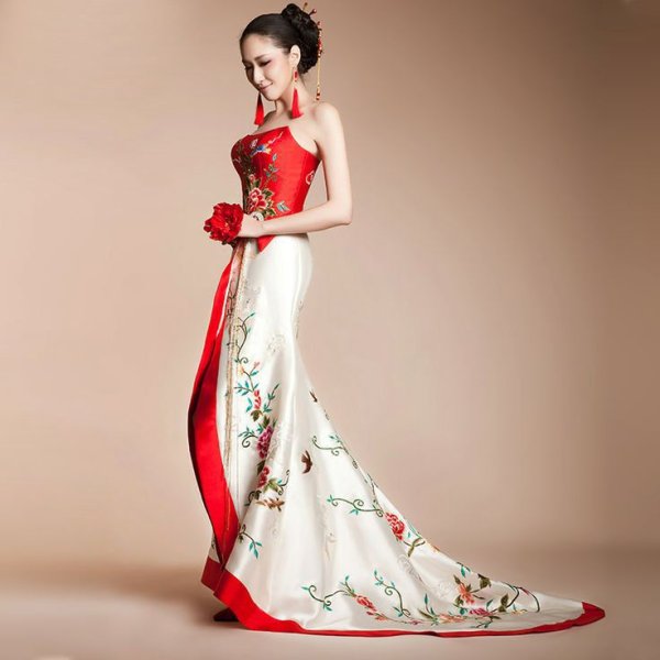 Платье в азиатском стиле