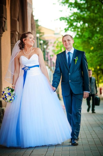 Свадебное платье в синем стиле