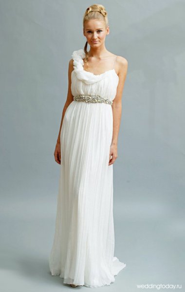 Греческий стиль свадебного платья и прически