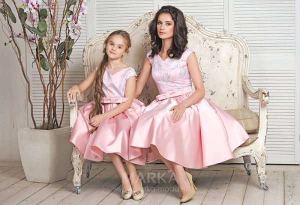 Нарядные платья для мамы и Дочки в одном стиле