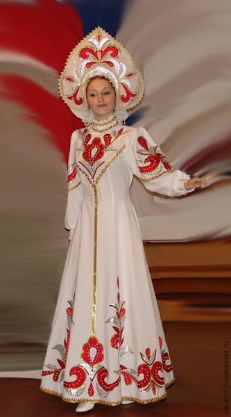Русский народный костюм с кокошником