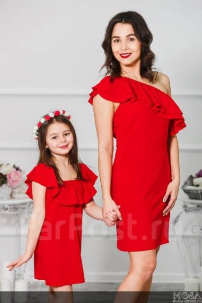 Платье с воланом мама дочка на годик