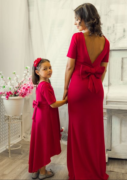 Фэмили лук мама и дочка вечерние платья
