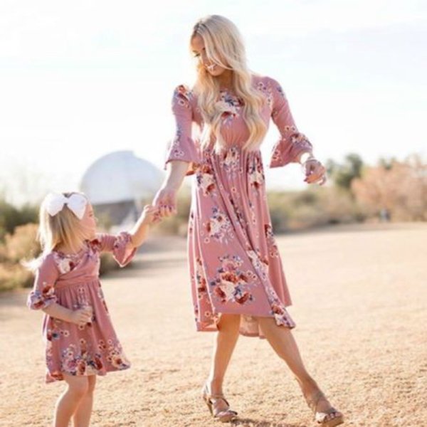 Платья для мамы и Дочки в одном стиле