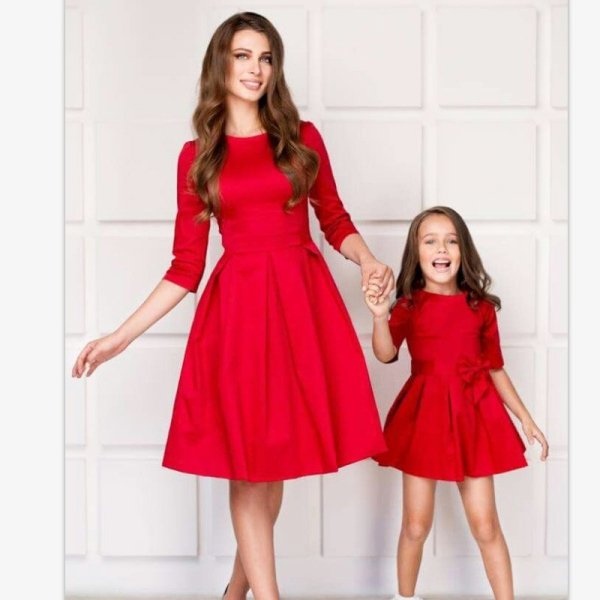 Красное платье для мамы и Дочки