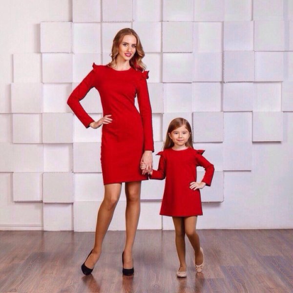 Красное платье для мамы и Дочки