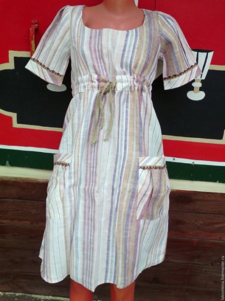 Льняное платье в полосу шитье