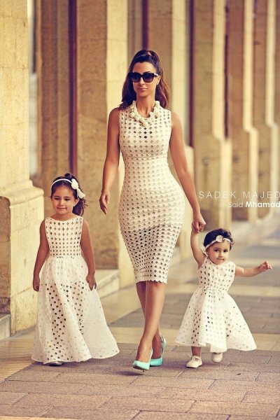 Красивые платья на дочку и маму