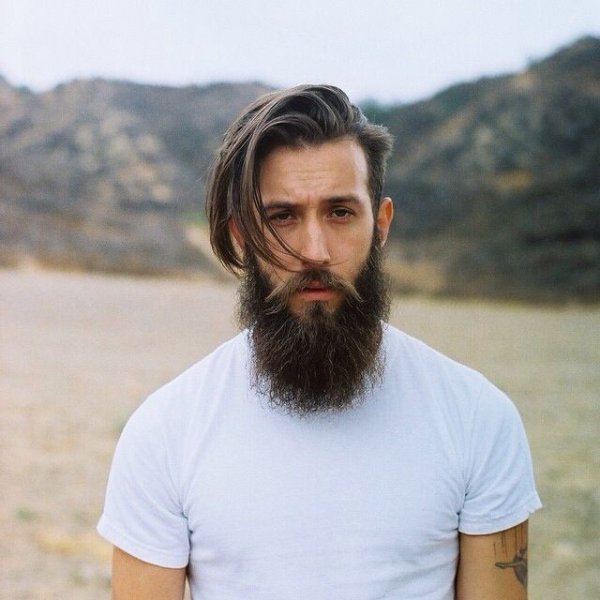 Мужские причёски с длинными волосами и бородой