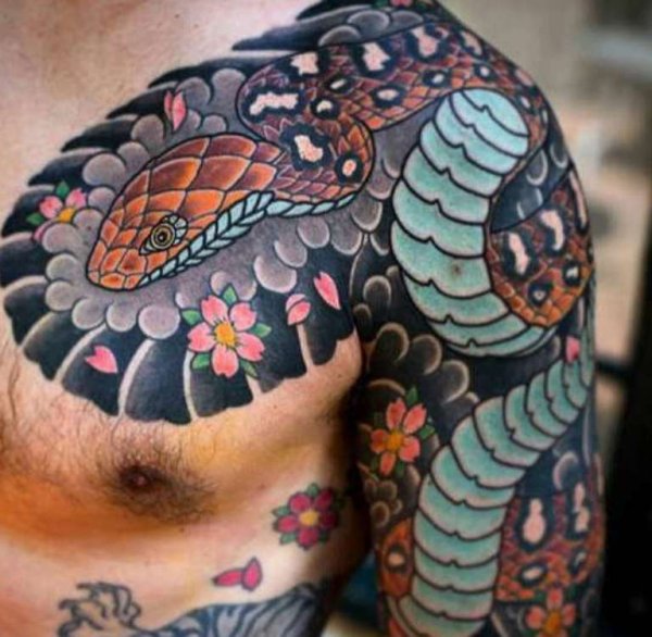 Японские Татуировки для мужчин на плече