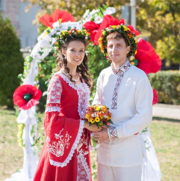 Славянский свадебный наряд