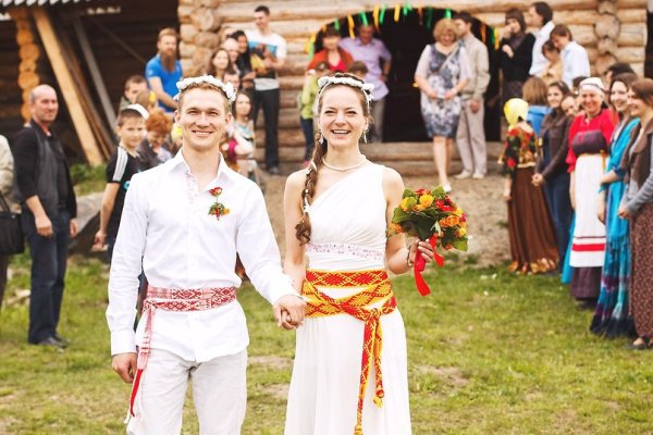Свадьба в русском стиле летом