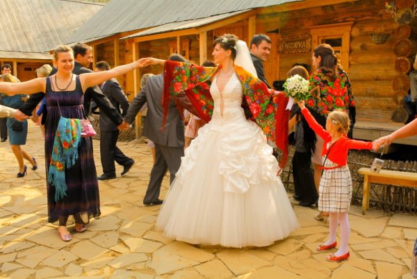 Ахтынская свадьба в народном стиле