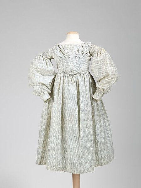 Детское платье в стиле 19 века